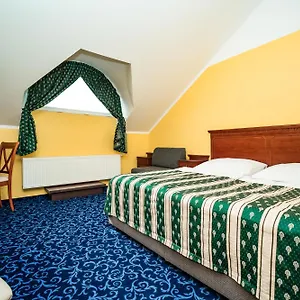 Отель Otakar
