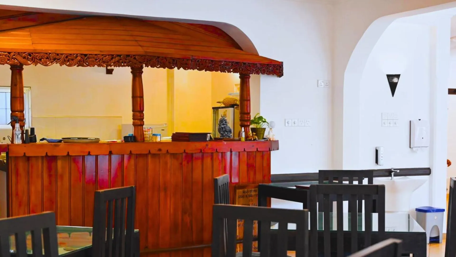 *** Hotel Paradise Holiday Village Negombo Sri Lanka