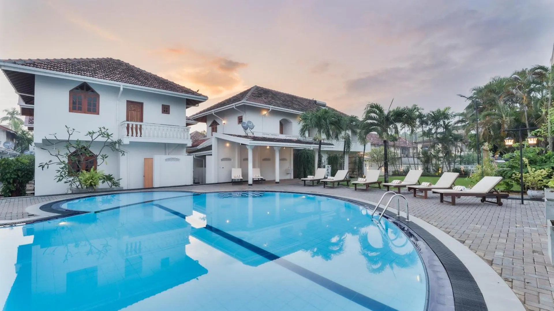 Paradise Holiday Village Negombo